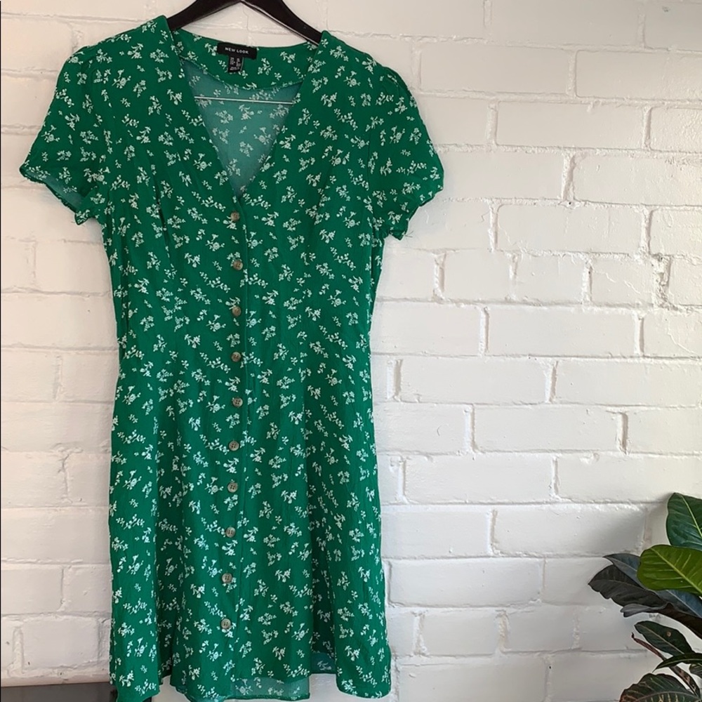 Floral 90’s summer dress